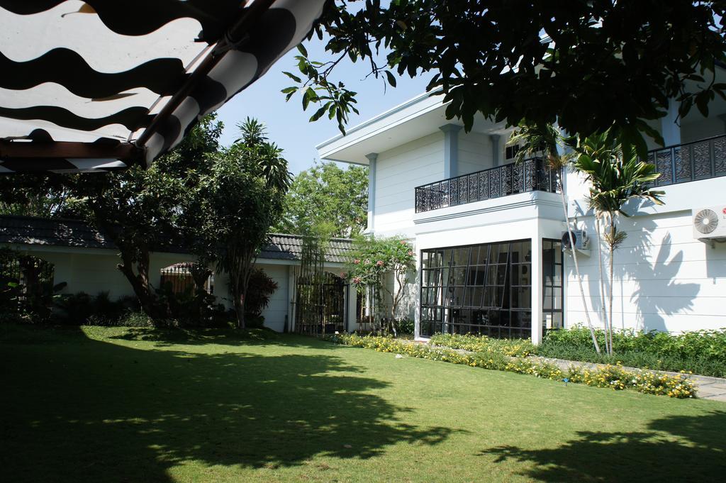 Rumah Kertajaya Surabaya Exterior foto